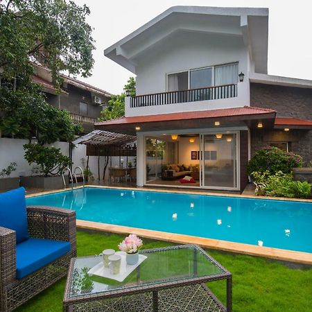 El Lodge By Stayvista - Pool, Lawn, And A Charming Gazebo For Your Perfect Getaway Lonavala Εξωτερικό φωτογραφία