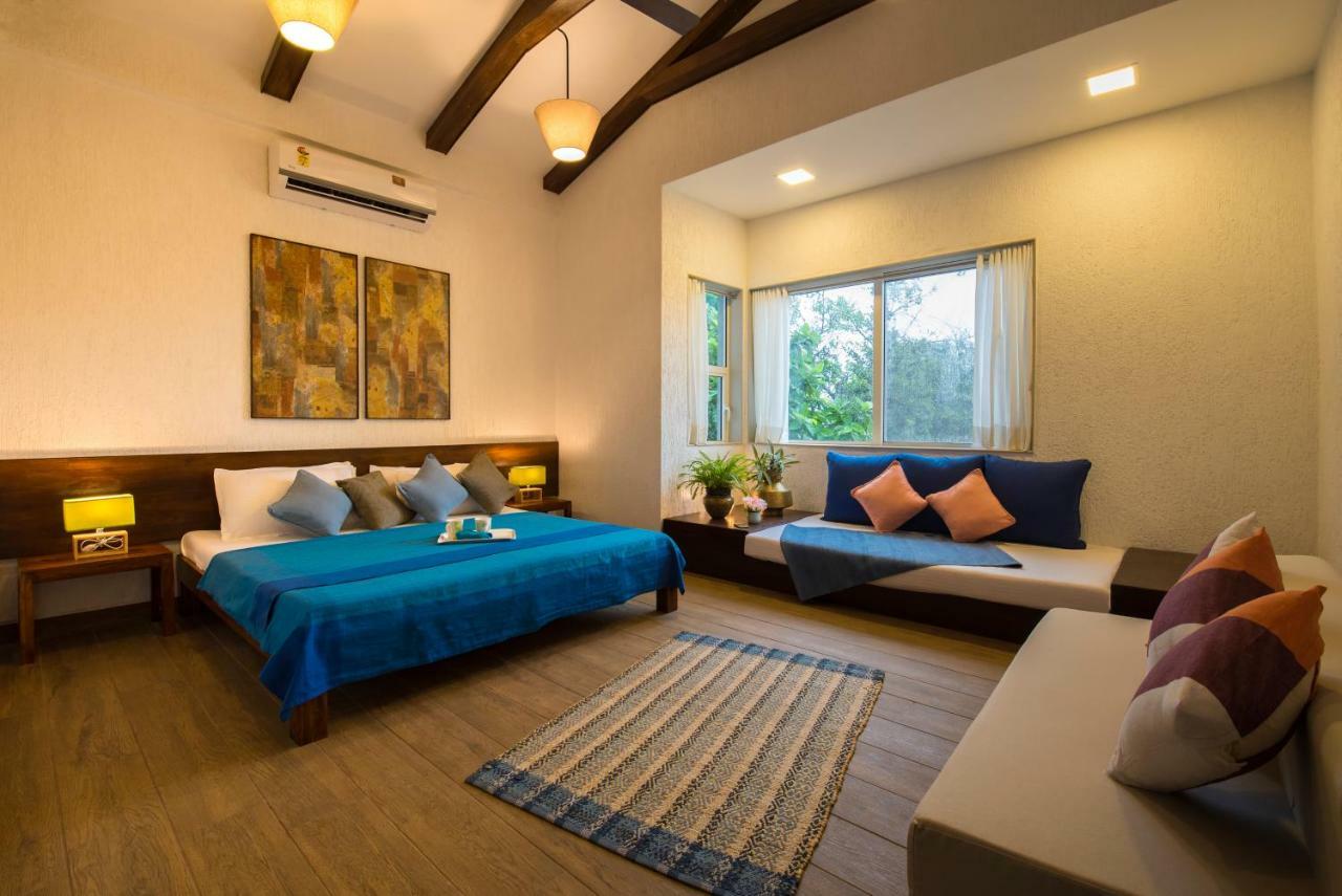 El Lodge By Stayvista - Pool, Lawn, And A Charming Gazebo For Your Perfect Getaway Lonavala Εξωτερικό φωτογραφία